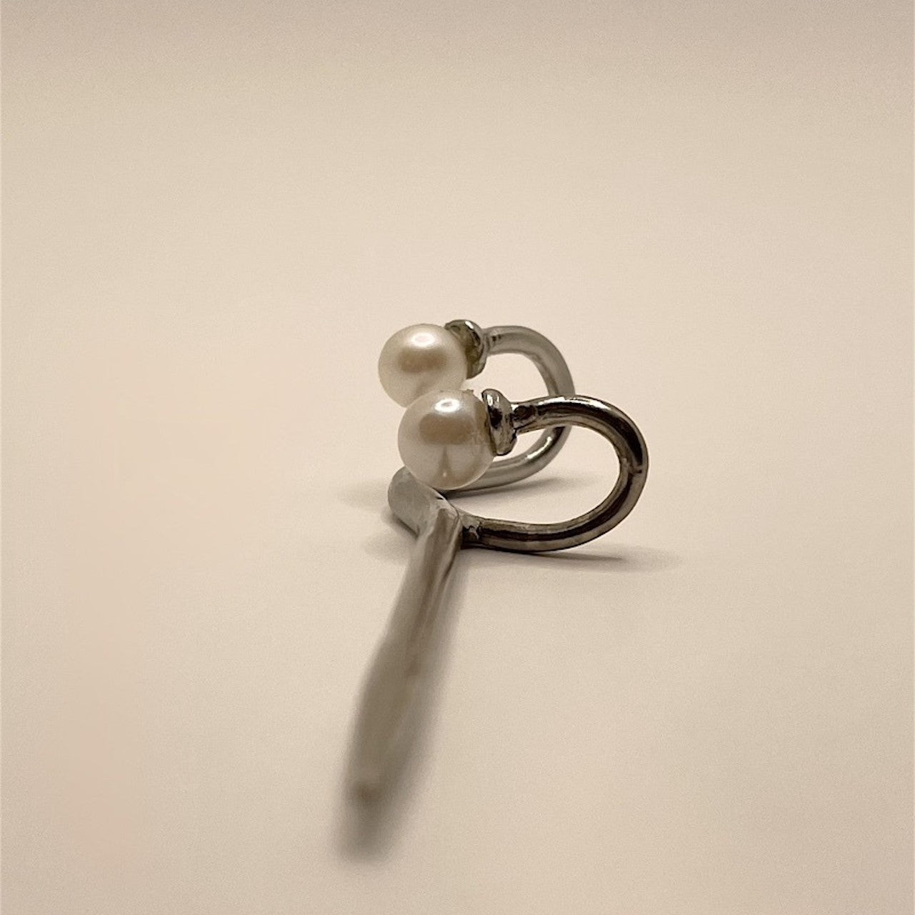 【CHRIS HABANA】PEARL EAR CUFF