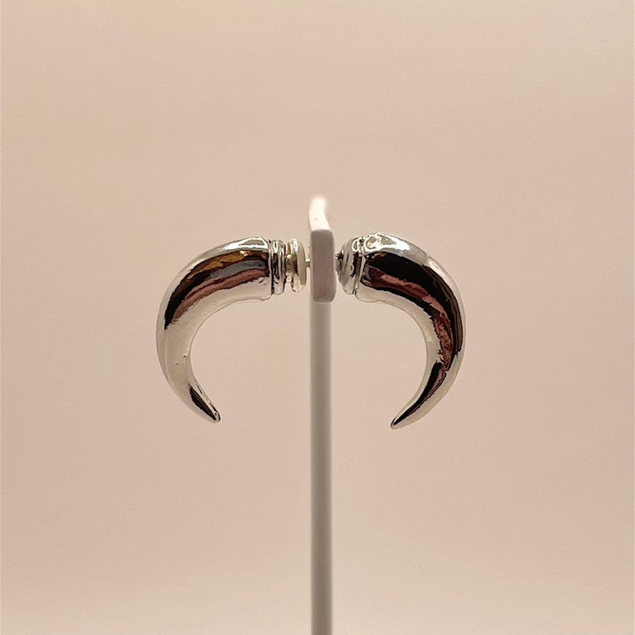 【CHRIS HABANA】HORN PIERCE