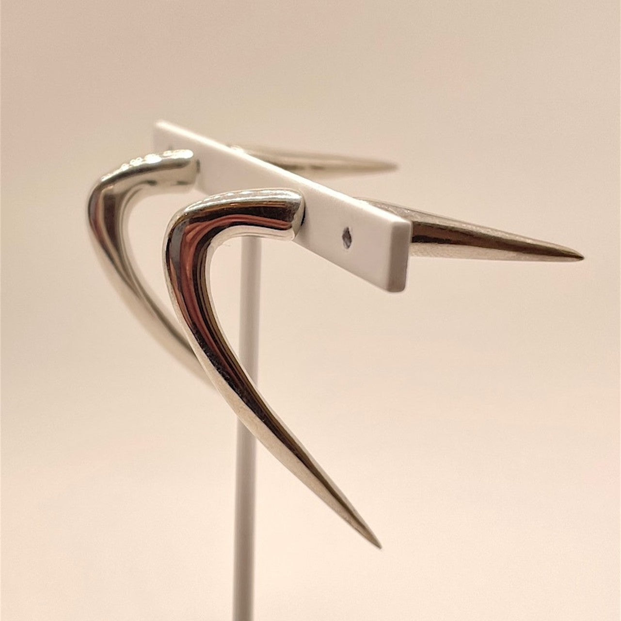 【CHRIS HABANA】HOOK PIERCE