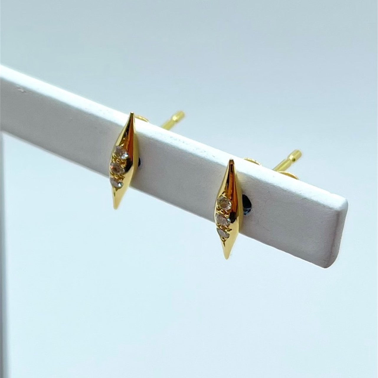 【DIANA MITCHELL】RHOMBUS DIAMOND PIERCE