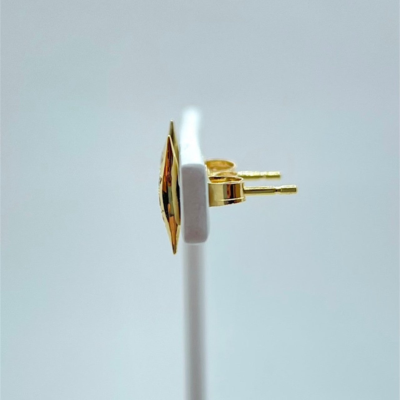 【DIANA MITCHELL】RHOMBUS DIAMOND PIERCE