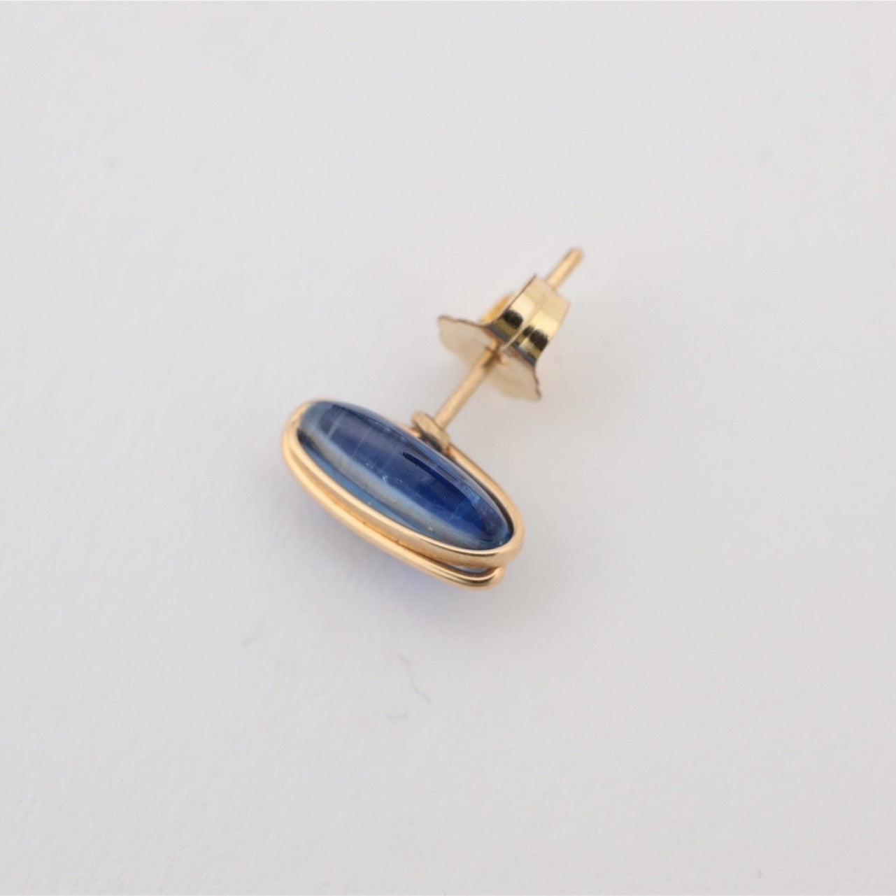 【Mary MacGil 】Kyanite PIERCE