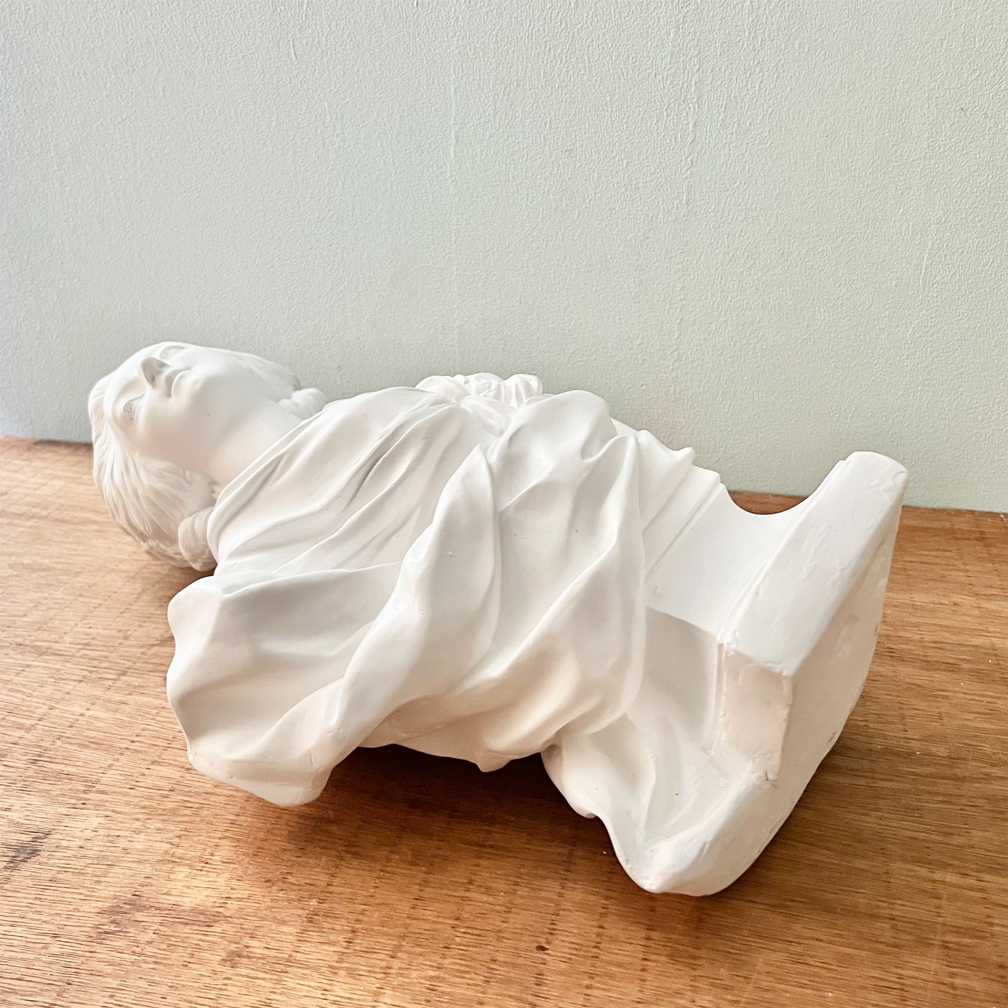 【matsunoichi】石膏作りのマリーアントワネット立体 1