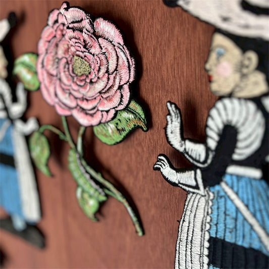 【ma.macaron】ピンクの花といもむし