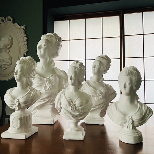 【matsunoichi】石膏作りのマリーアントワネット立体 2