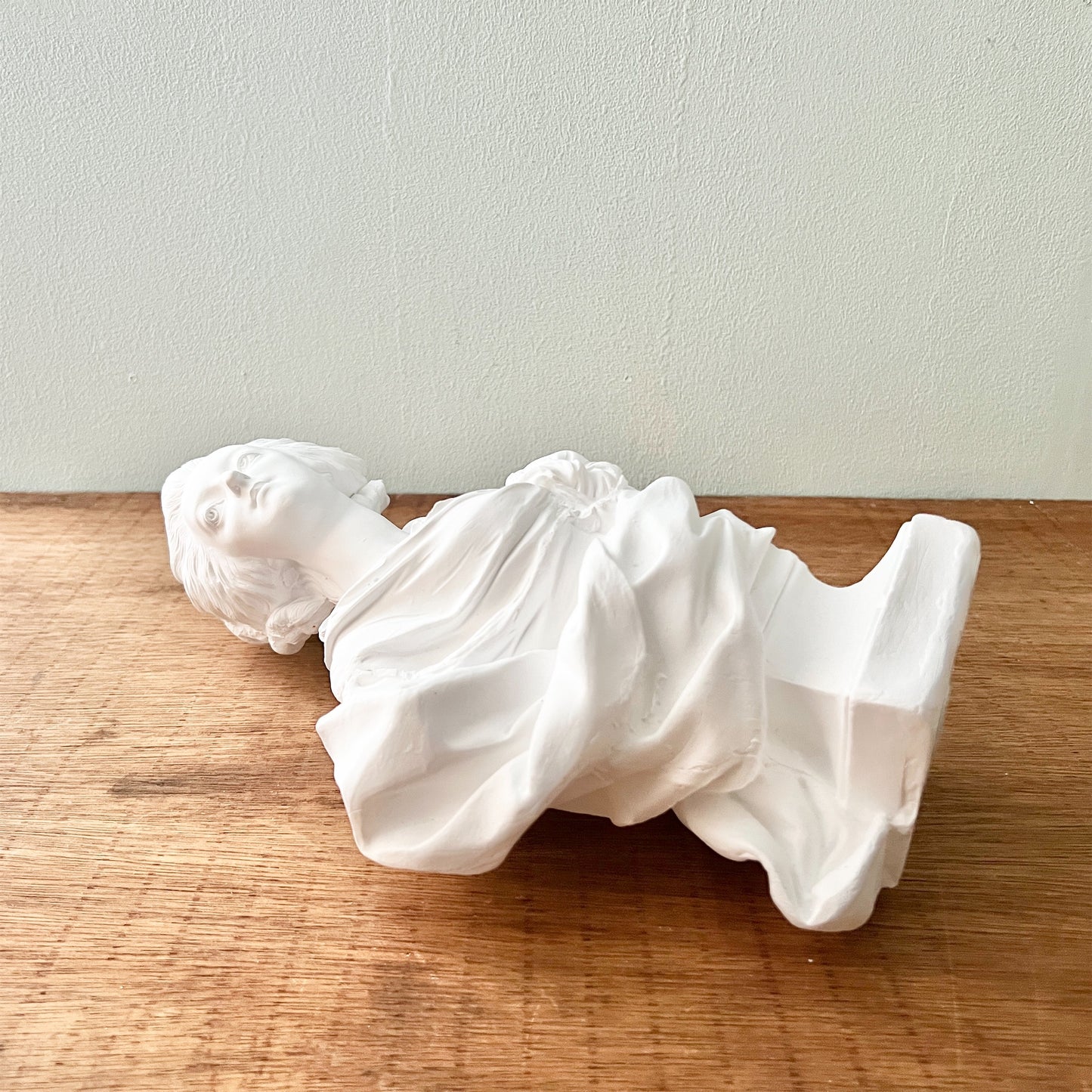 【matsunoichi】石膏作りのマリーアントワネット立体 2