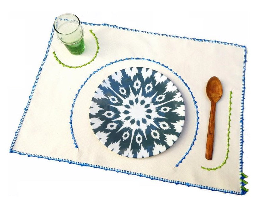 【Leo Atlante】刺繍パッチワークプレースマット"emprunte" faux-uni sripes_ecru , blue edge