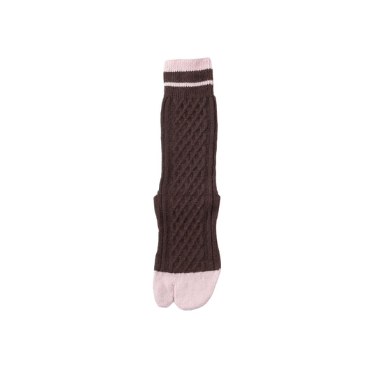 【TRICOTE】CABLE TABI SOCKS