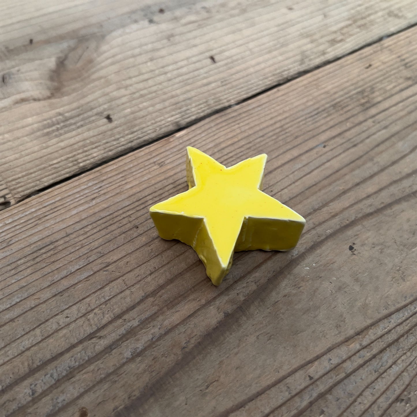 【MV% ceramics design】SMALL YELLOW STAR