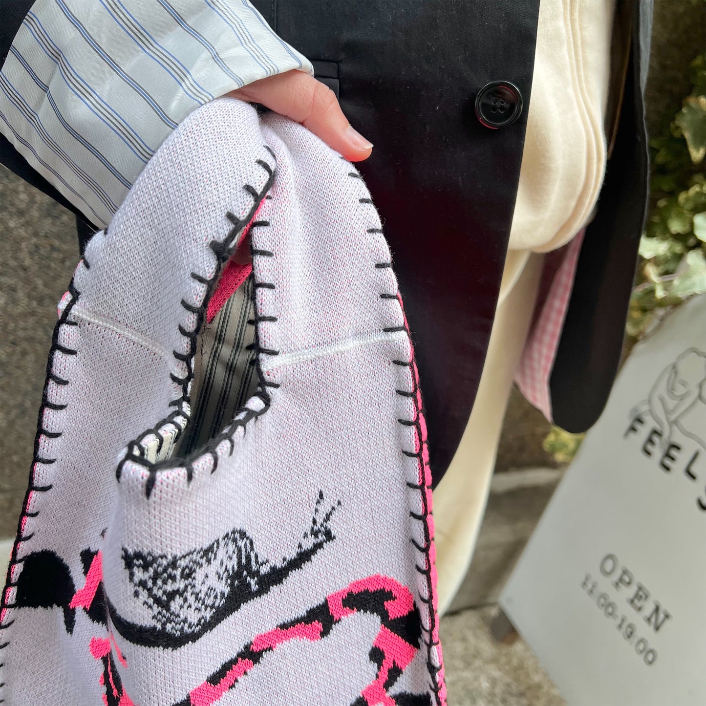 【LA FETICHE】ニットバッグ BEE_SNAIL GRAPHIC