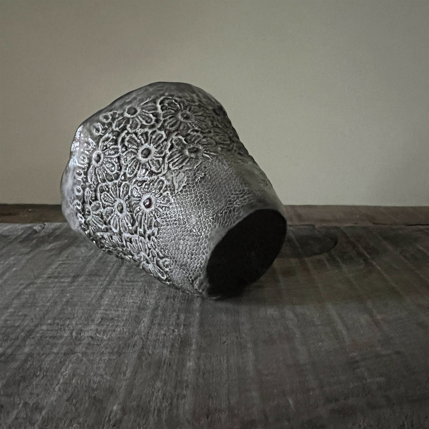 【Valerie Casado】マグカップMug Medium_Noir-6