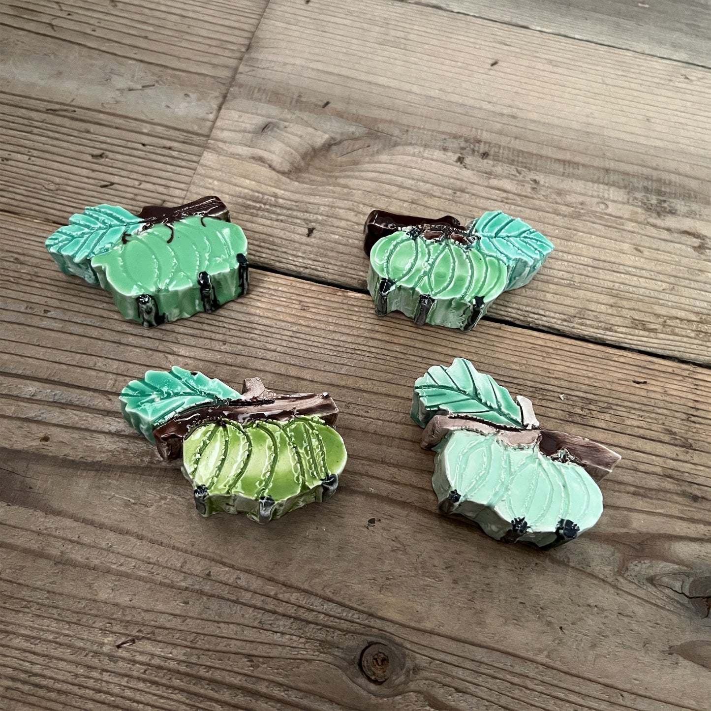 【MV% ceramics design】GOOSEBERRY