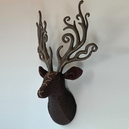 【都築まゆ美】Fabric trophy Interior textile - black