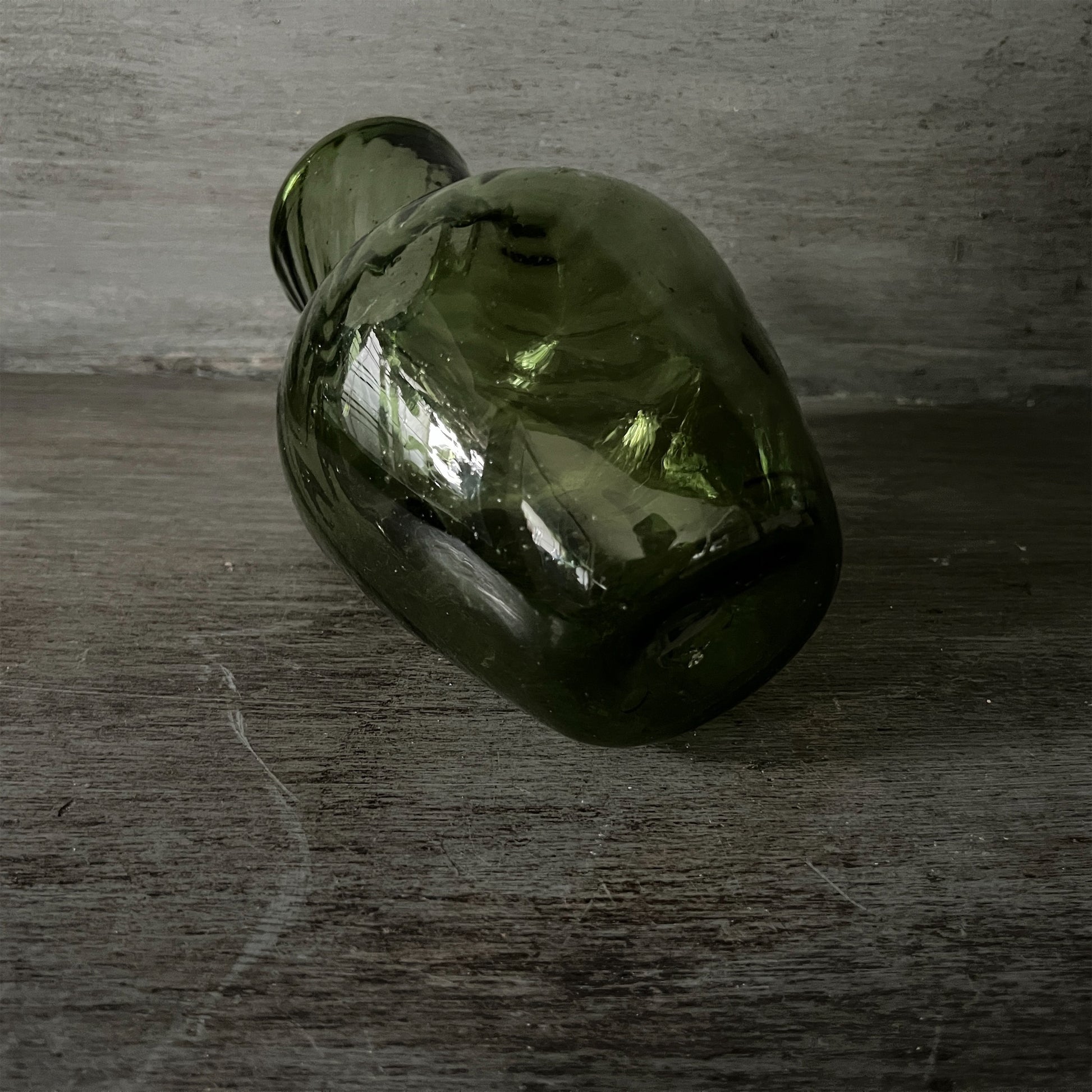 【La Soufflerie】フラワーベース Urceus Vert Fume