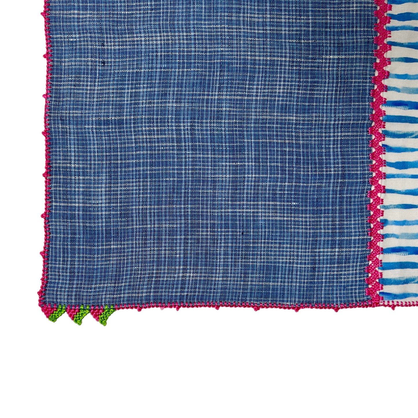 【Leo Atlante】刺繍パッチワークミニクロス blue