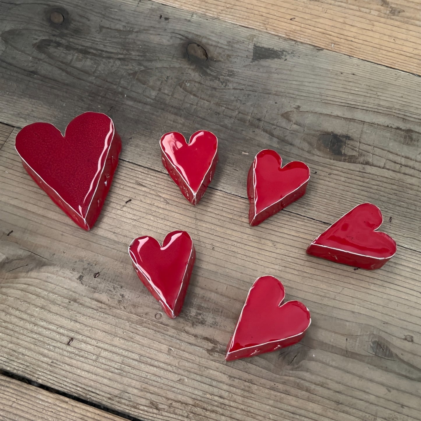 【MV% ceramics design】MEDIUM RED HEART