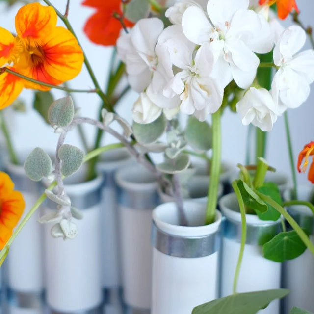 【Tse & Tse associees】四月の花器 April vase in Limoges porcelain
