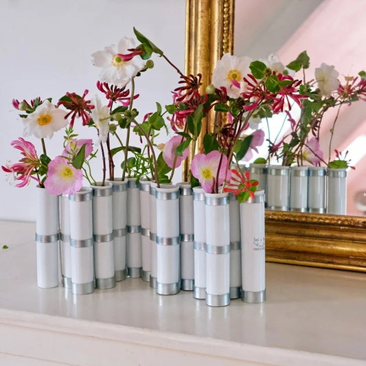 【Tse & Tse associees】四月の花器 April vase in Limoges porcelain
