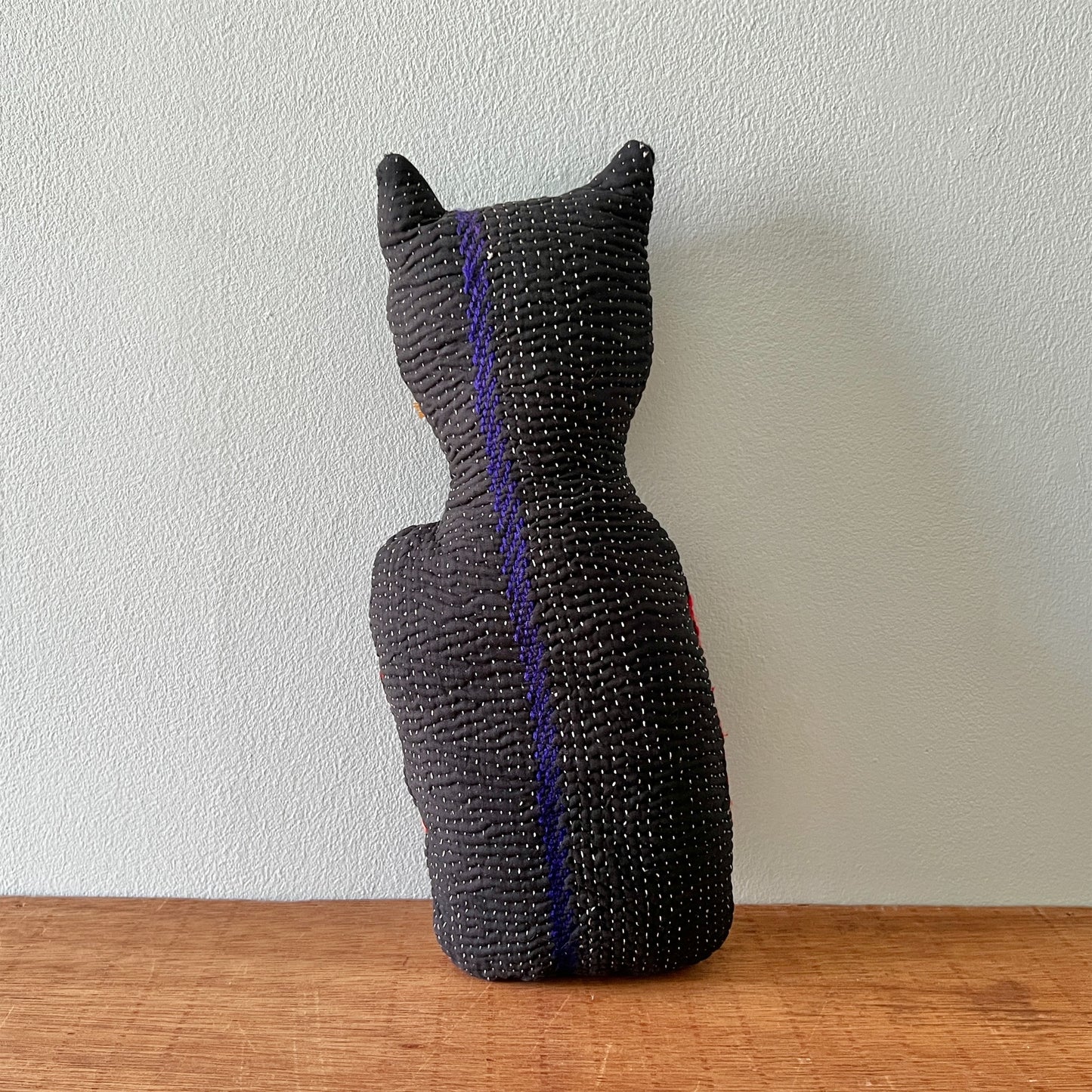 【AYUKO HAZU】cat クッション 1