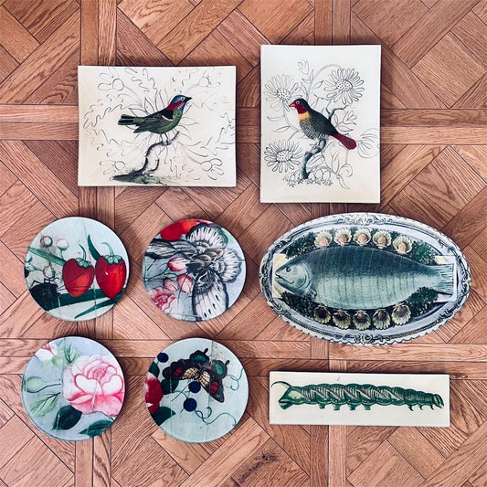 【JOHN DERIAN】デコパージュプレート 18c Fan Detail - Butterfly and Berries