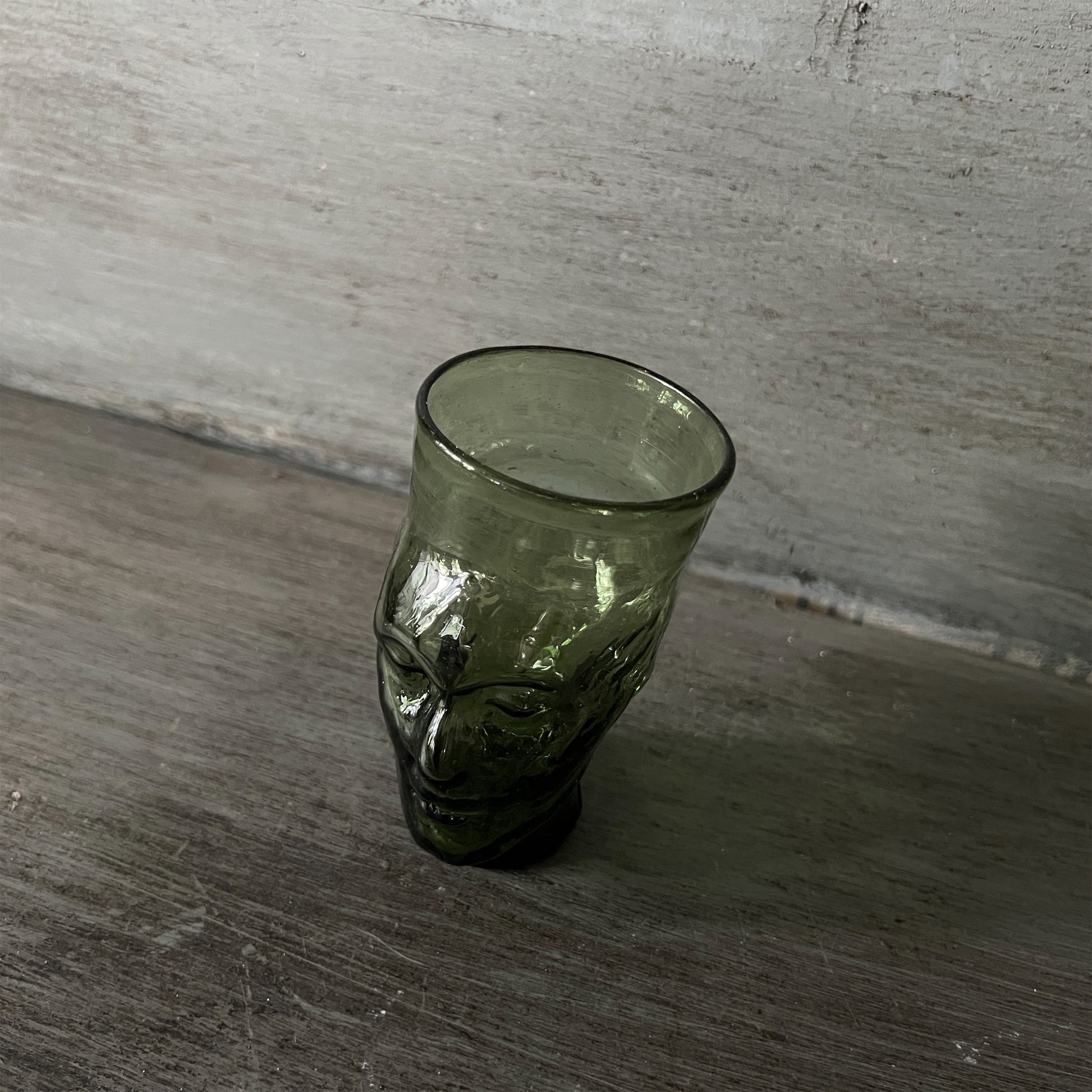 【La Soufflerie】グラス The Philosopher’s Glass Vert Fume
