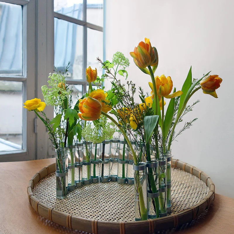 【Tse & Tse associees】四月の花器 APRIL VASE