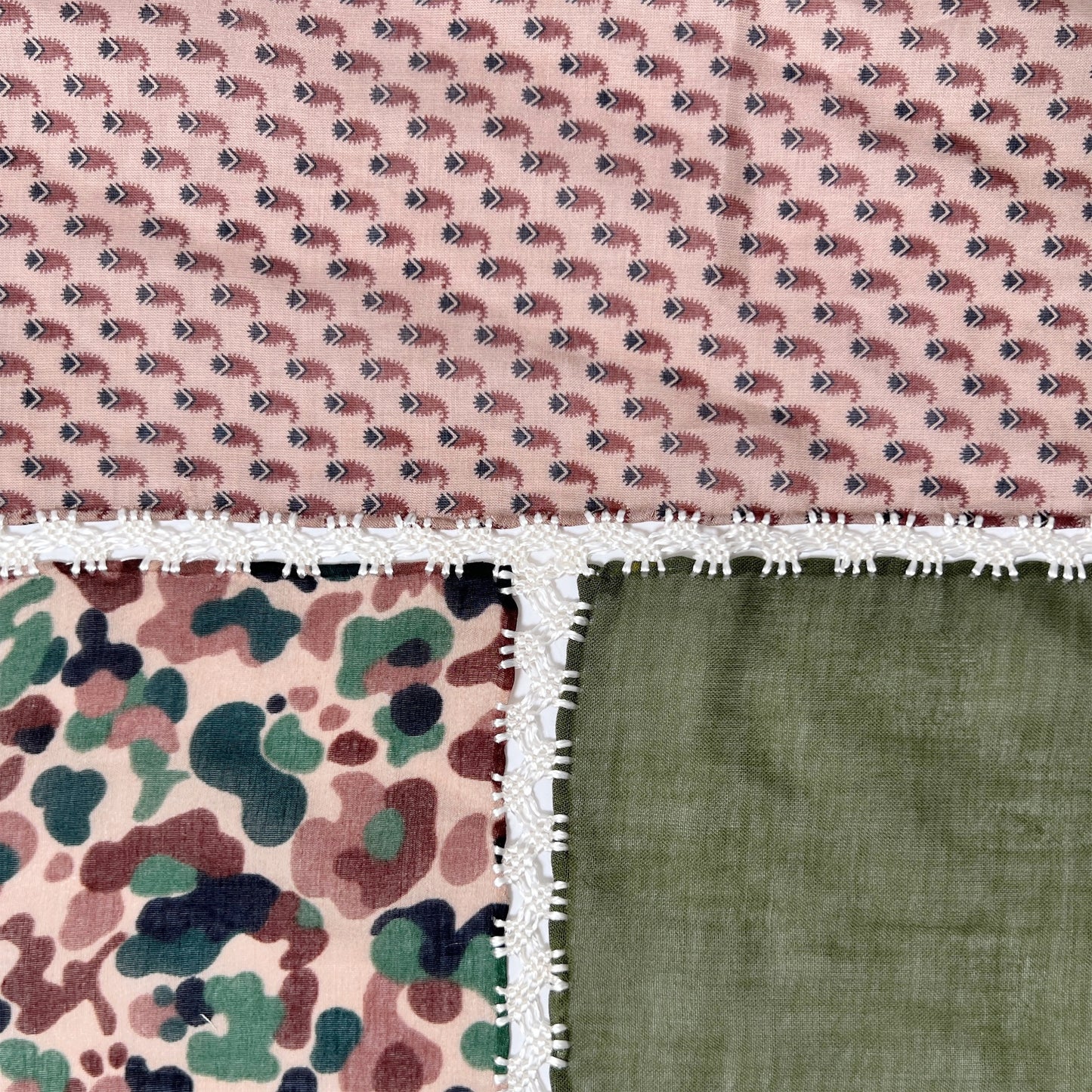 【Leo Atlante】刺繍パッチワークスカーフ カーキ マルト・デムランセレクト