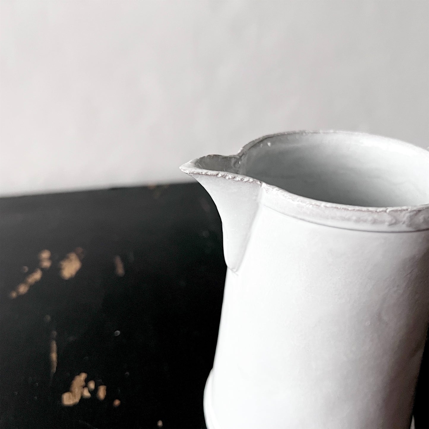 【Astier de Villatte】Sobre ピッチャー