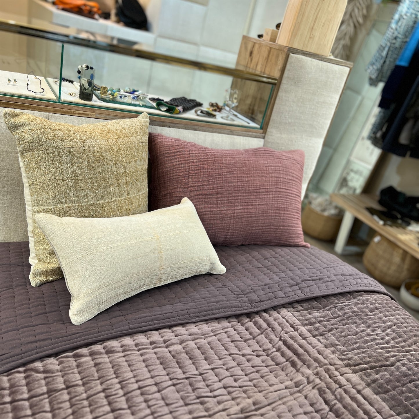 Special Price【Liv-INTERIOR】HAND QUILTED/ハンドキルト(250x260cm)