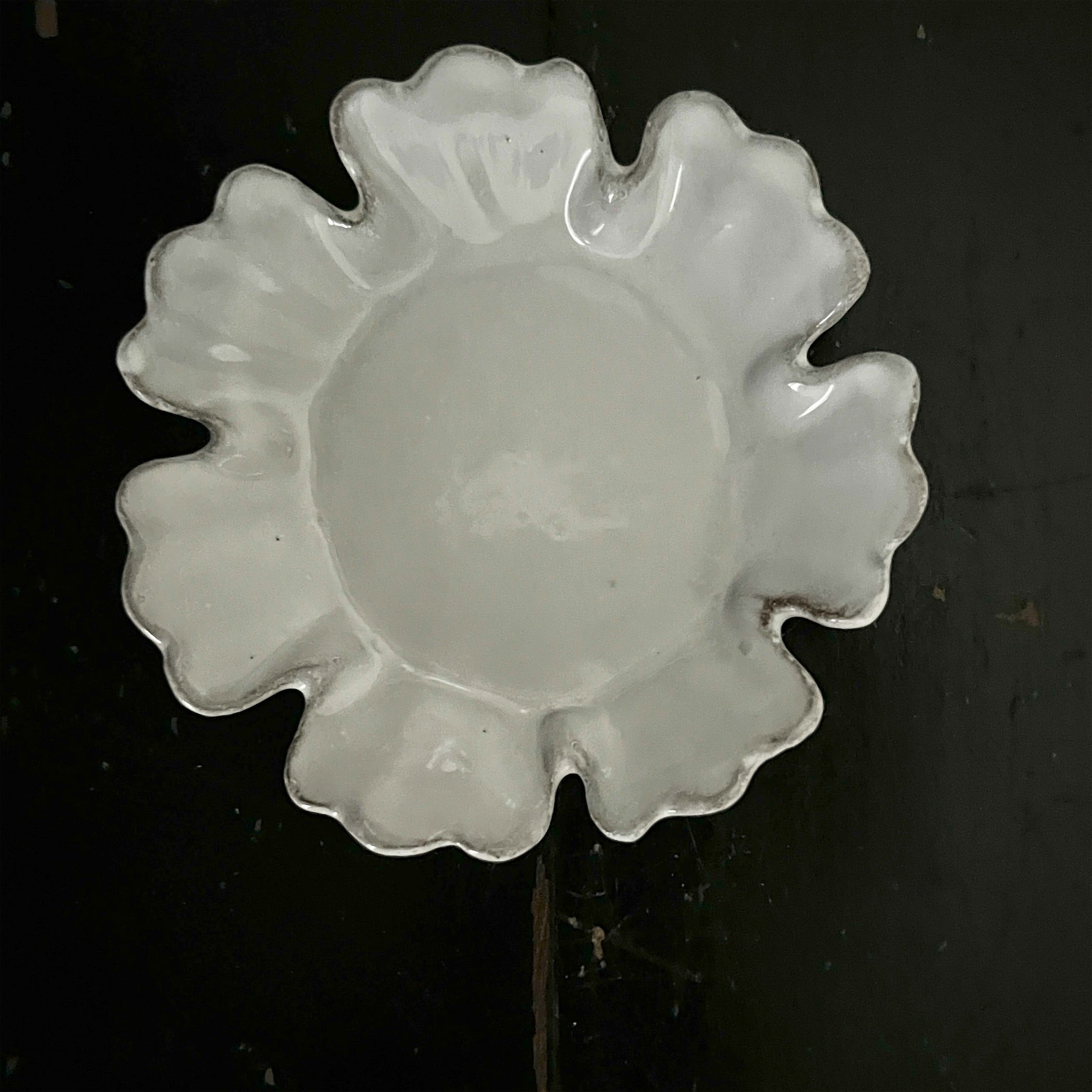 Astier de Villatte】Chou Dish with Seven Petals | フィールシーン