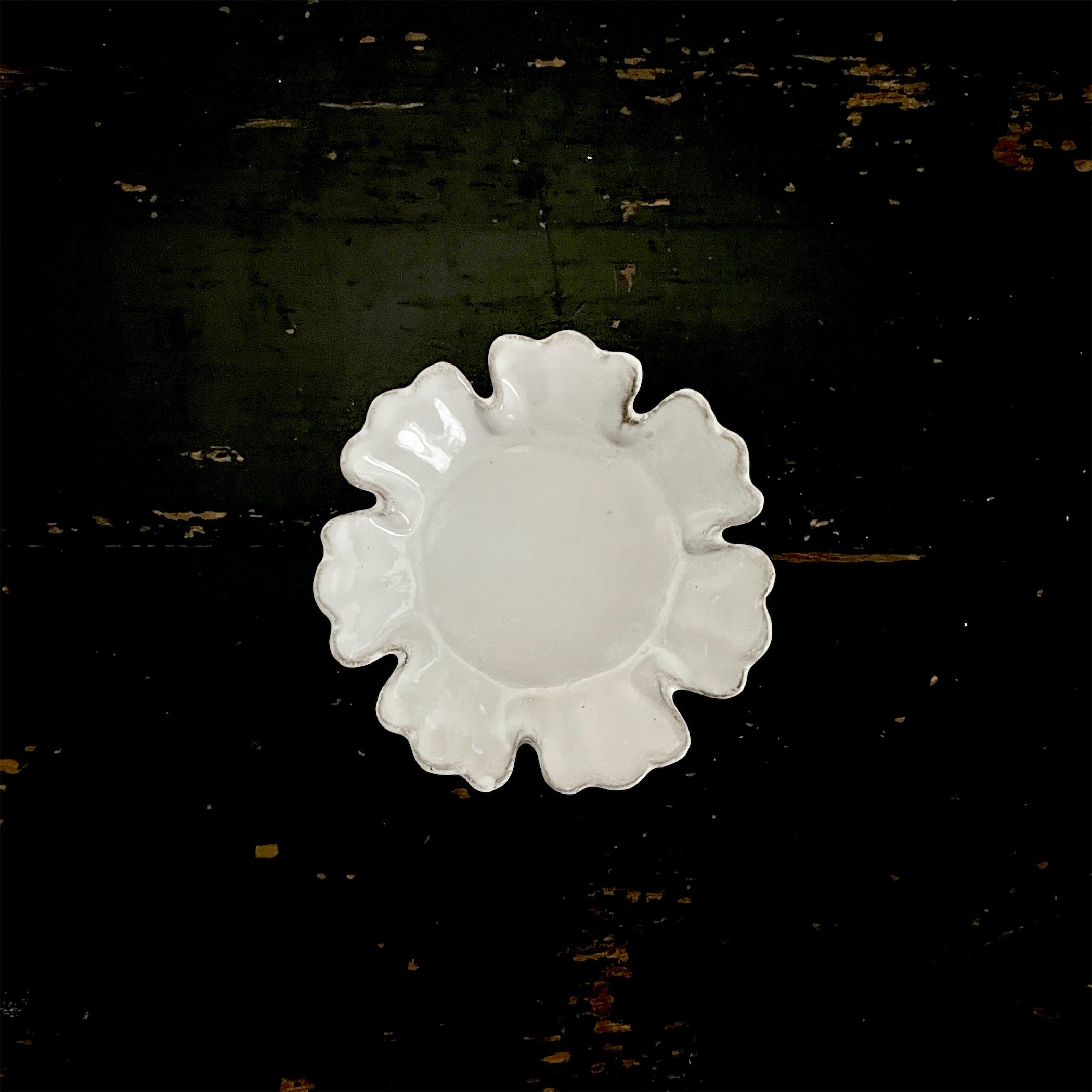 Astier de Villatte】Chou Dish with Seven Petals | フィールシーン