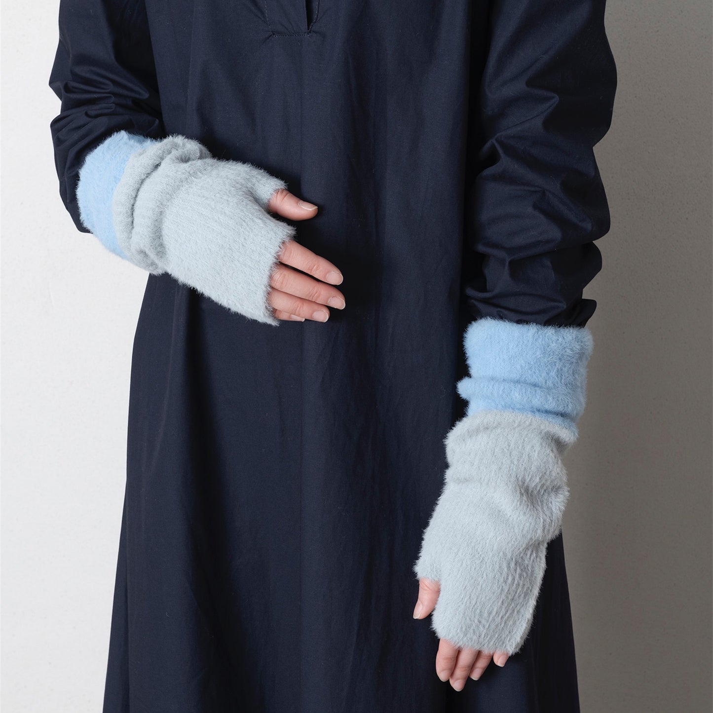 【TRICOTE】BICOLOUR ARM WARMERS