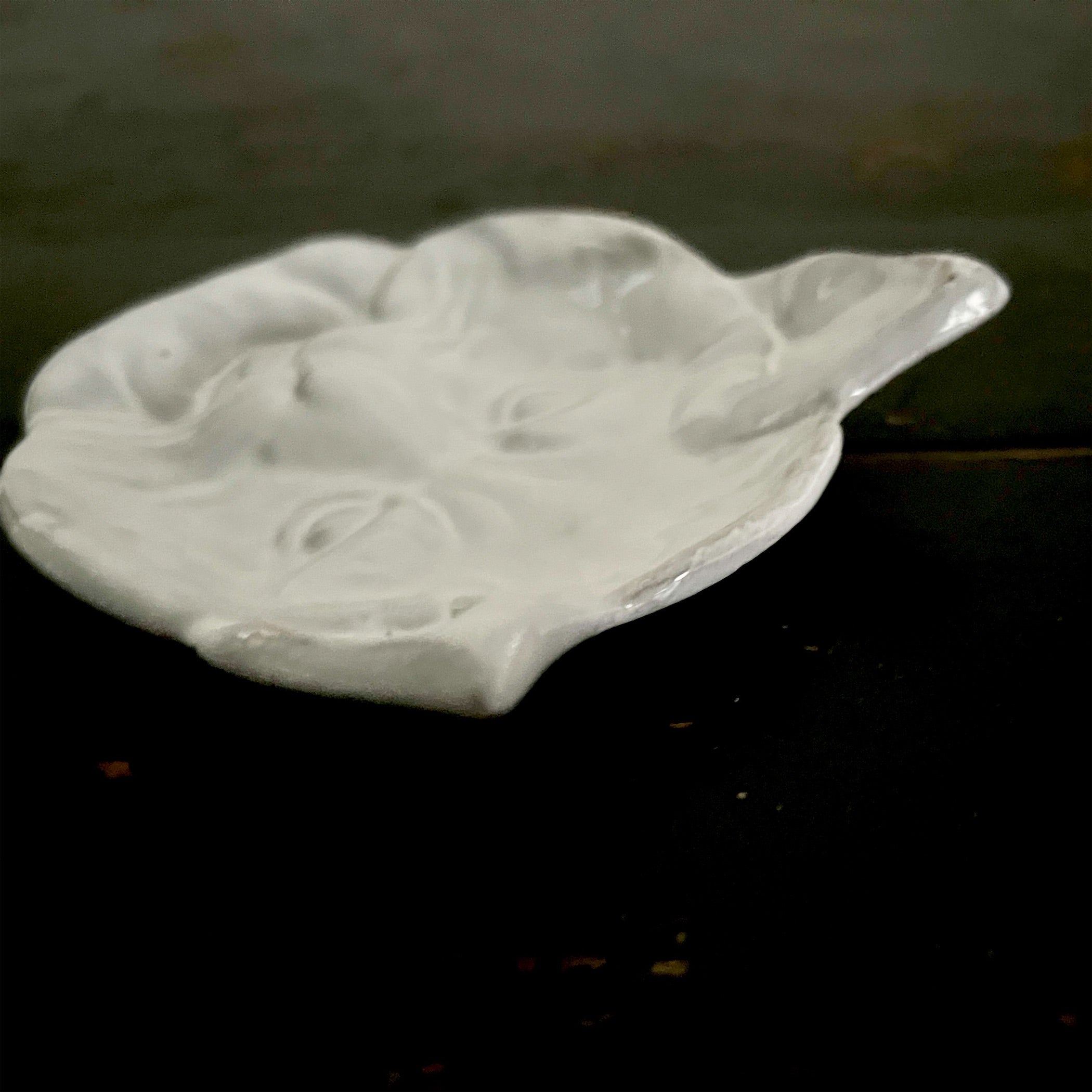Astier de Villatte】Small Chat Dish | フィールシーン / FEEL SEEN
