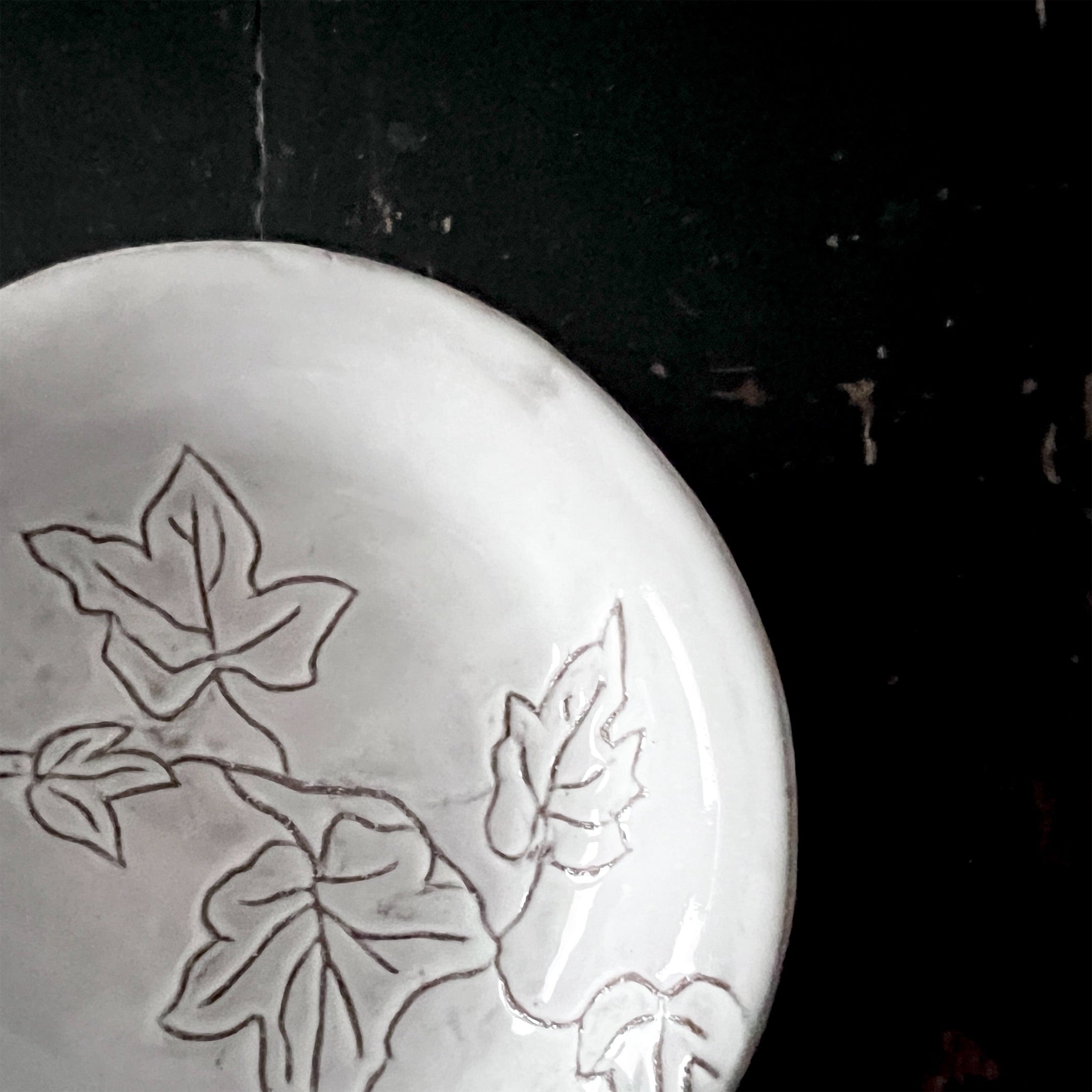 Astier de Villatte】Setsuko Ivy Leaf ソーサー | フィールシーン