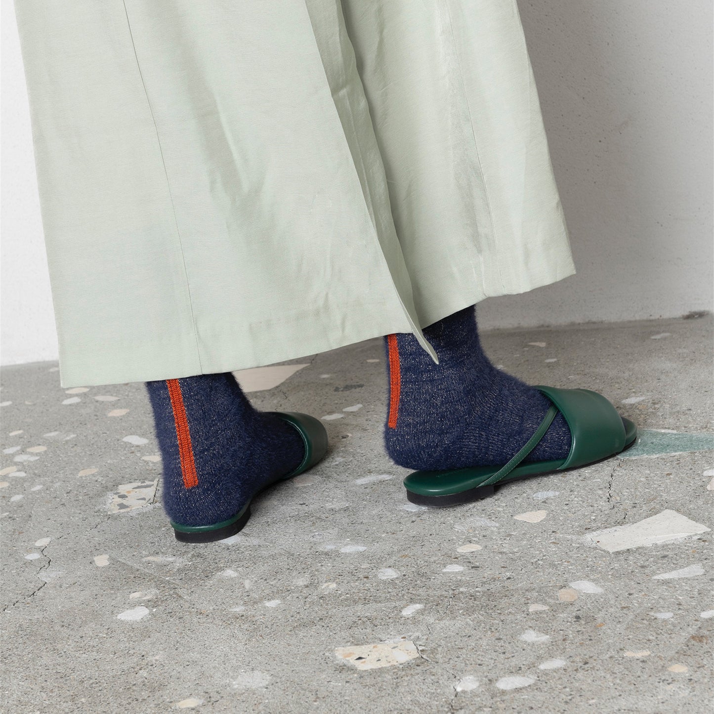 【TRICOTE】SHAGGY LAME TABI SOCKS