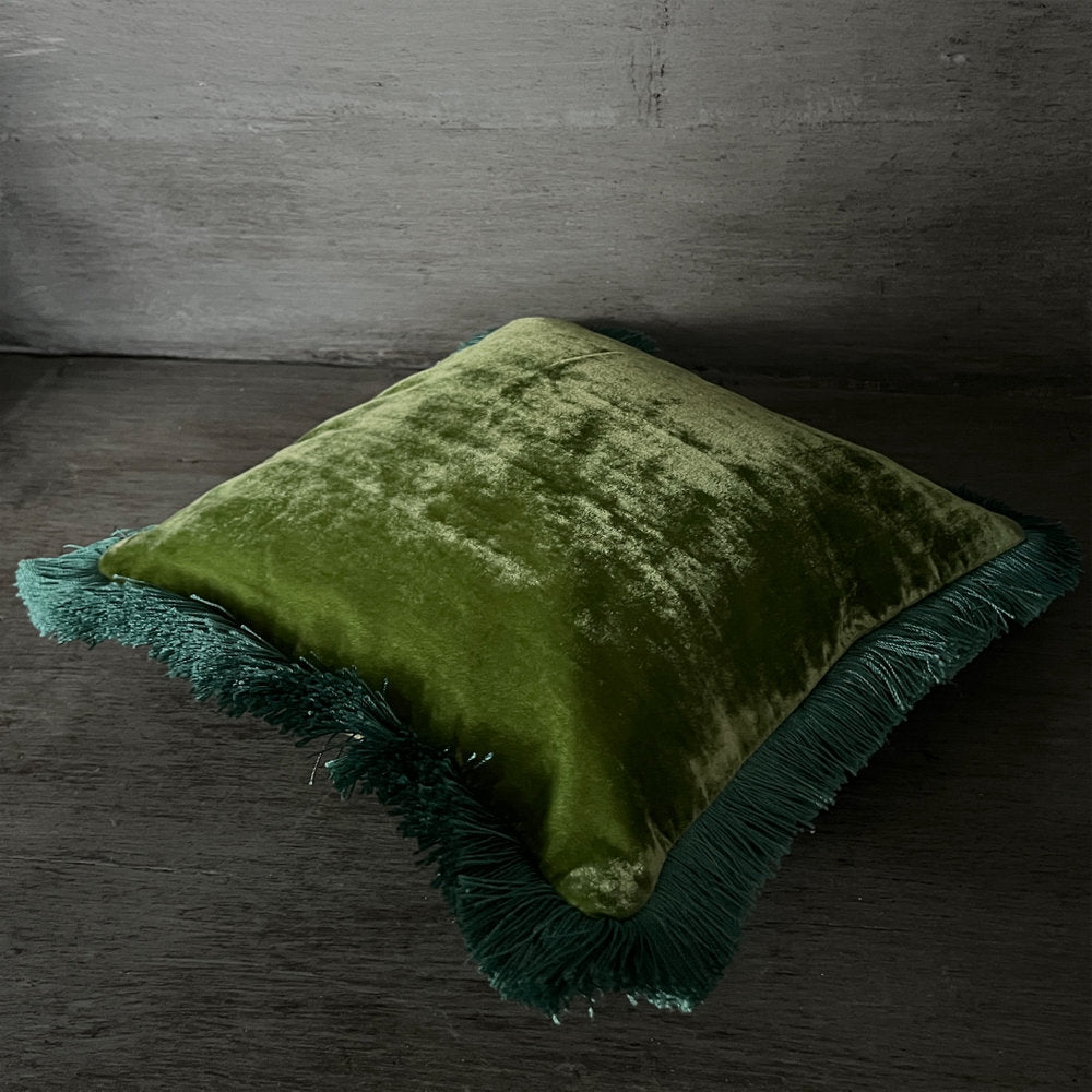 【Anke Drechsel】シルクベルベット クッションカバーPlain Blue Fringe Emerald cushion 30x30