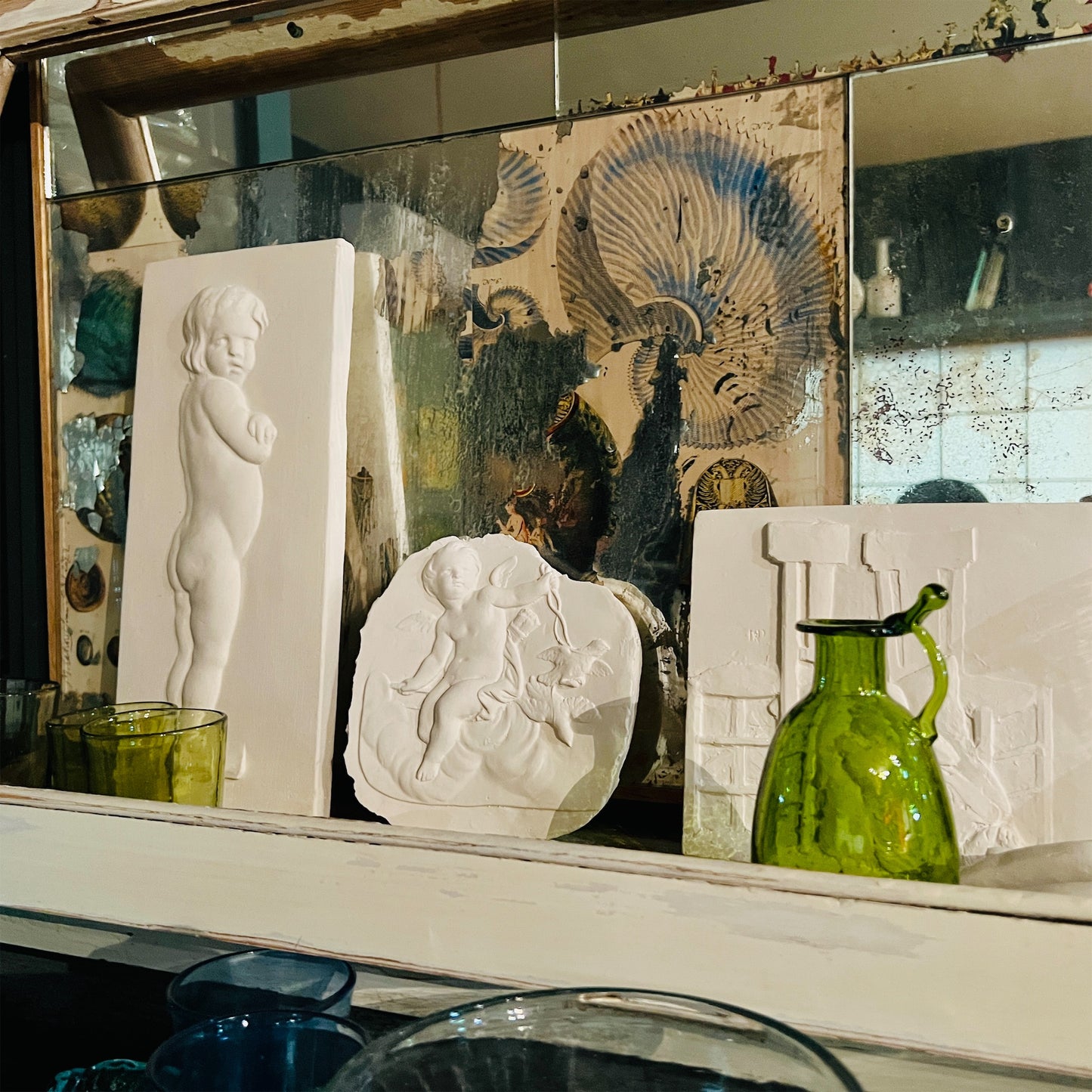 【La Soufflerie】石膏レリーフ Baby With Pillows