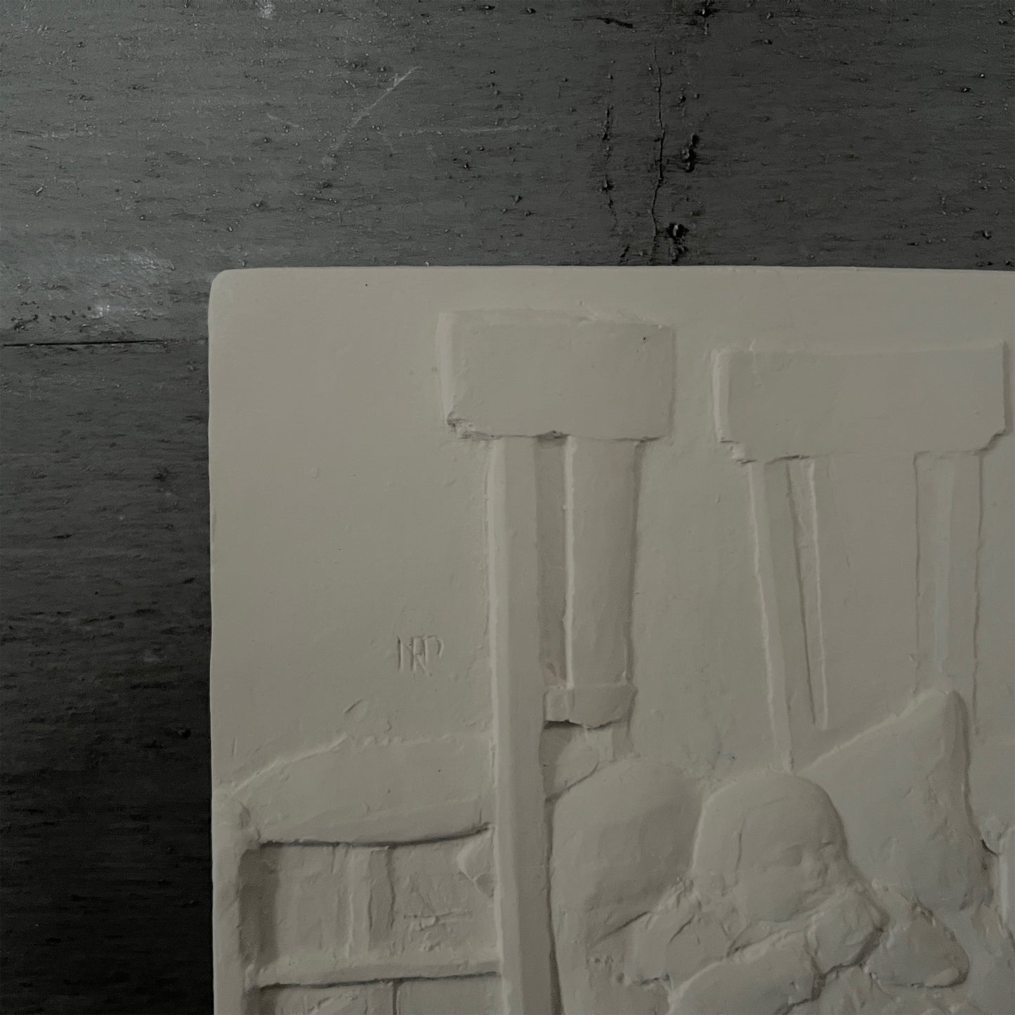 【La Soufflerie】石膏レリーフ Baby With Pillows