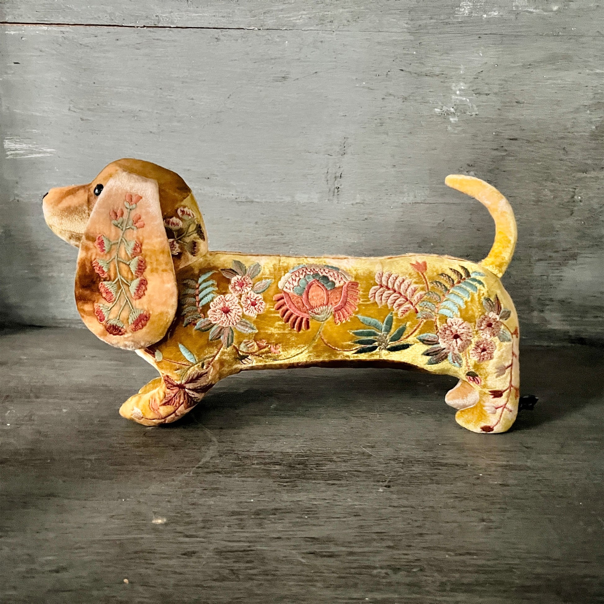 【Anke Drechsel】シルクベルベット Dachshund_Shaded Yellow
