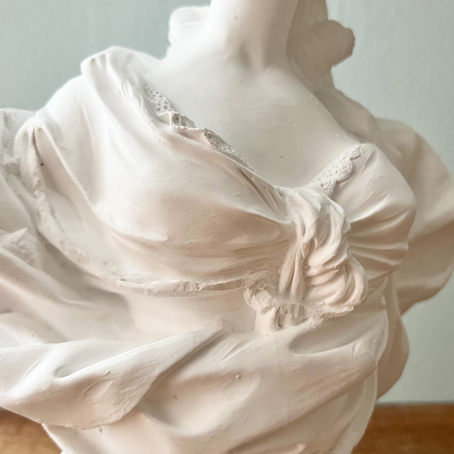 【matsunoichi】石膏作りのマリーアントワネット立体 2