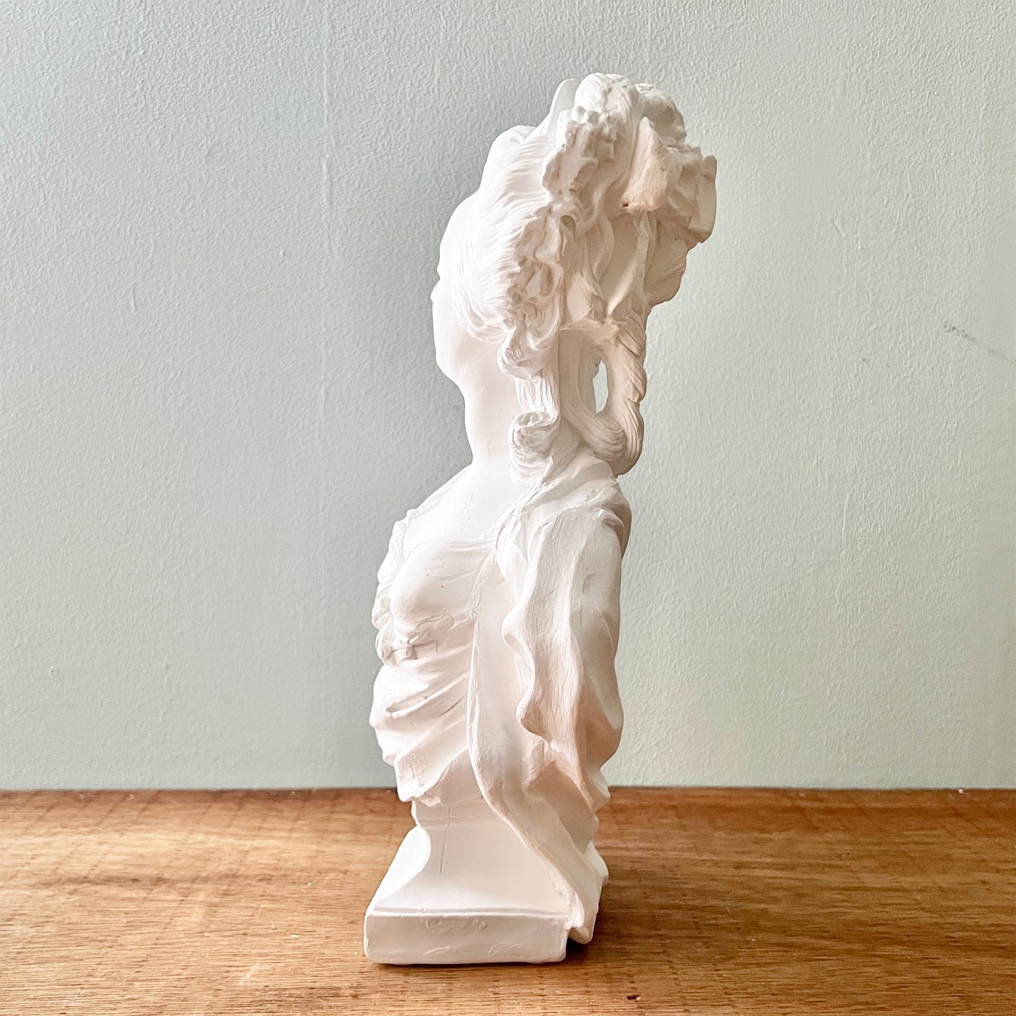 【matsunoichi】石膏作りのマリーアントワネット立体 2