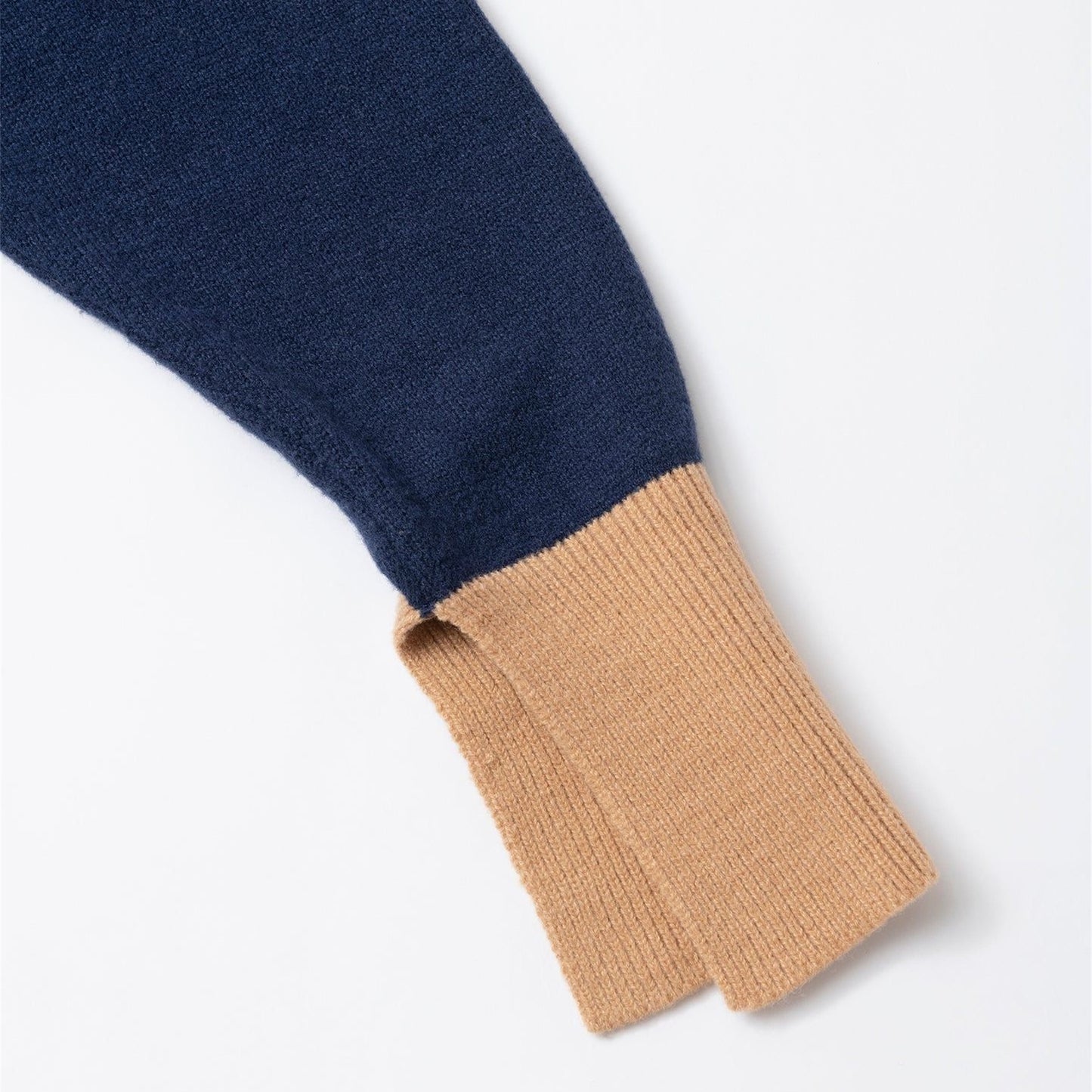 【TRICOTE】GRADATION SWEARTER