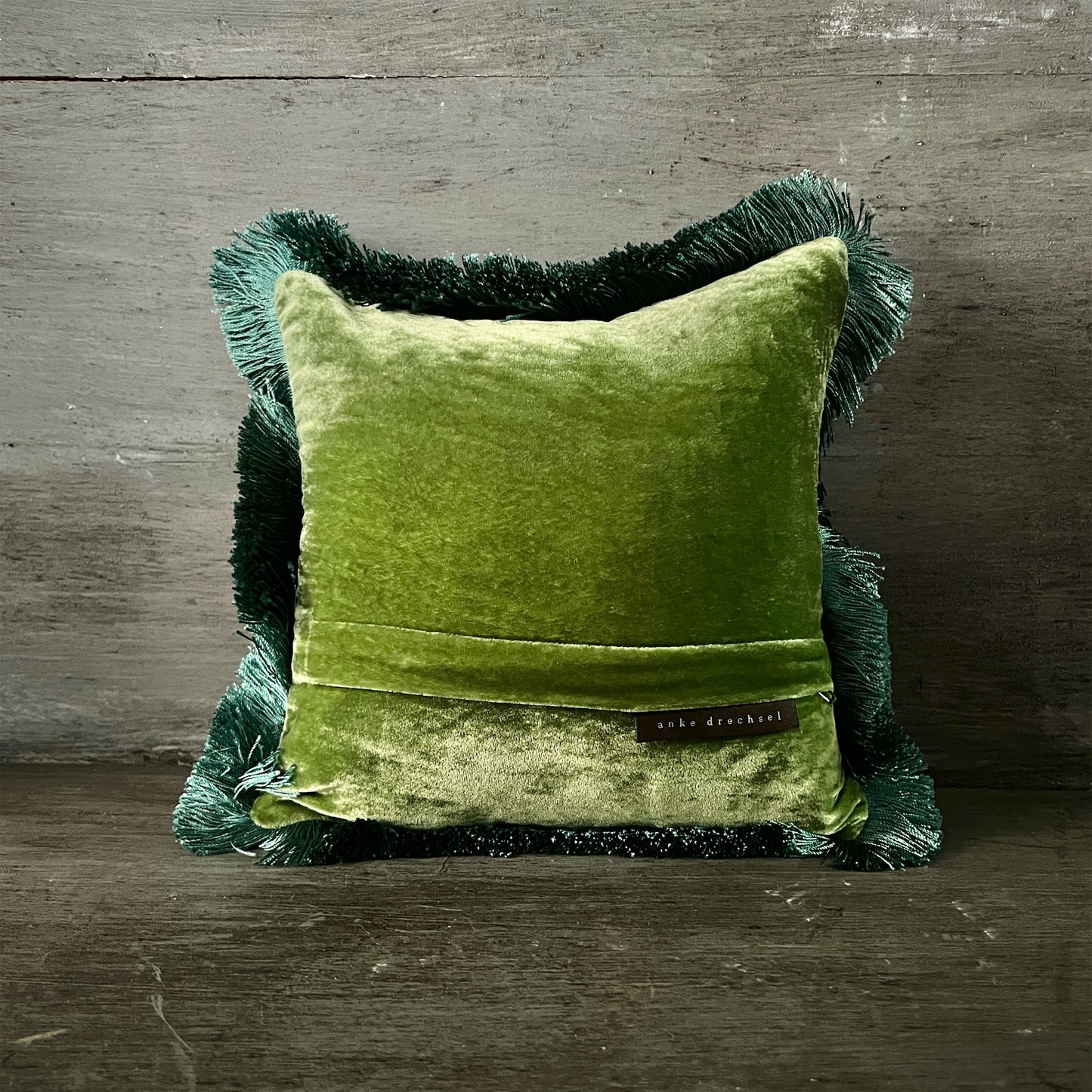 【Anke Drechsel】シルクベルベットクッションカバー Emerald Air Blue Fringe