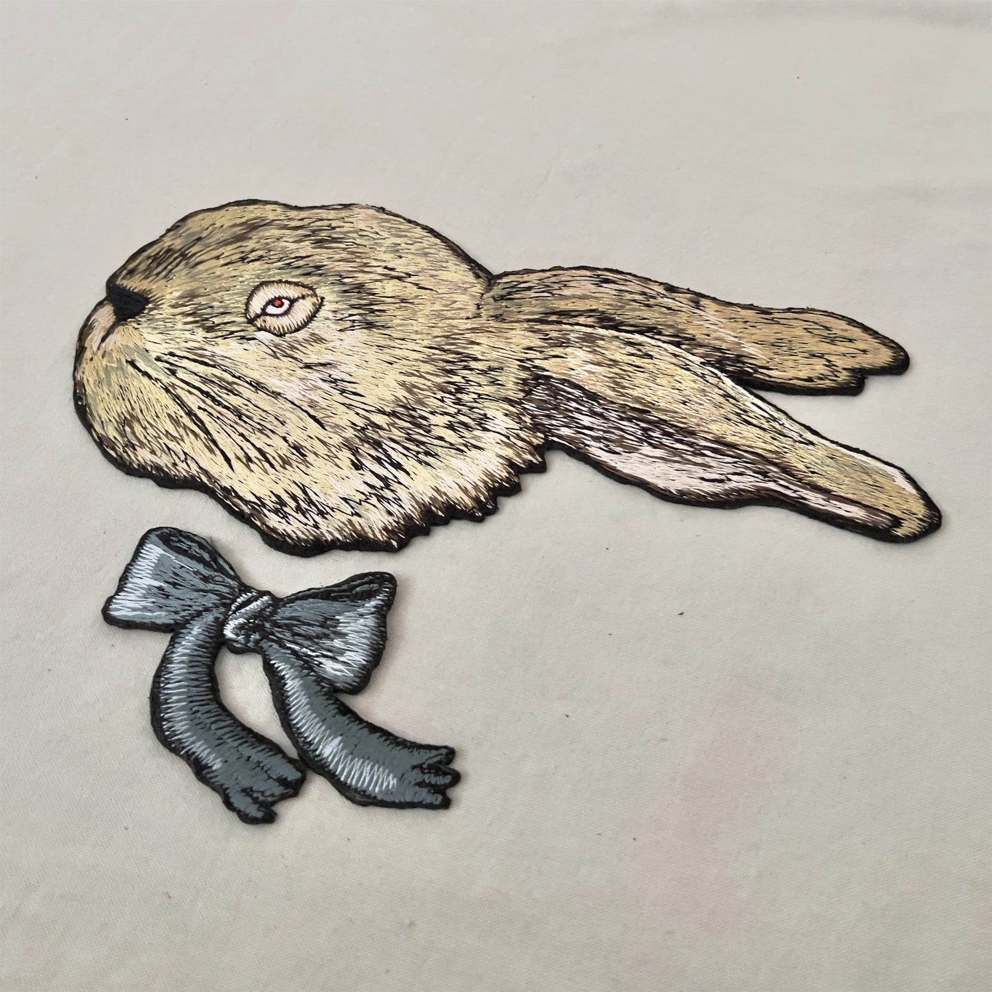 【ma.macaron】金色うさぎ 青リボン