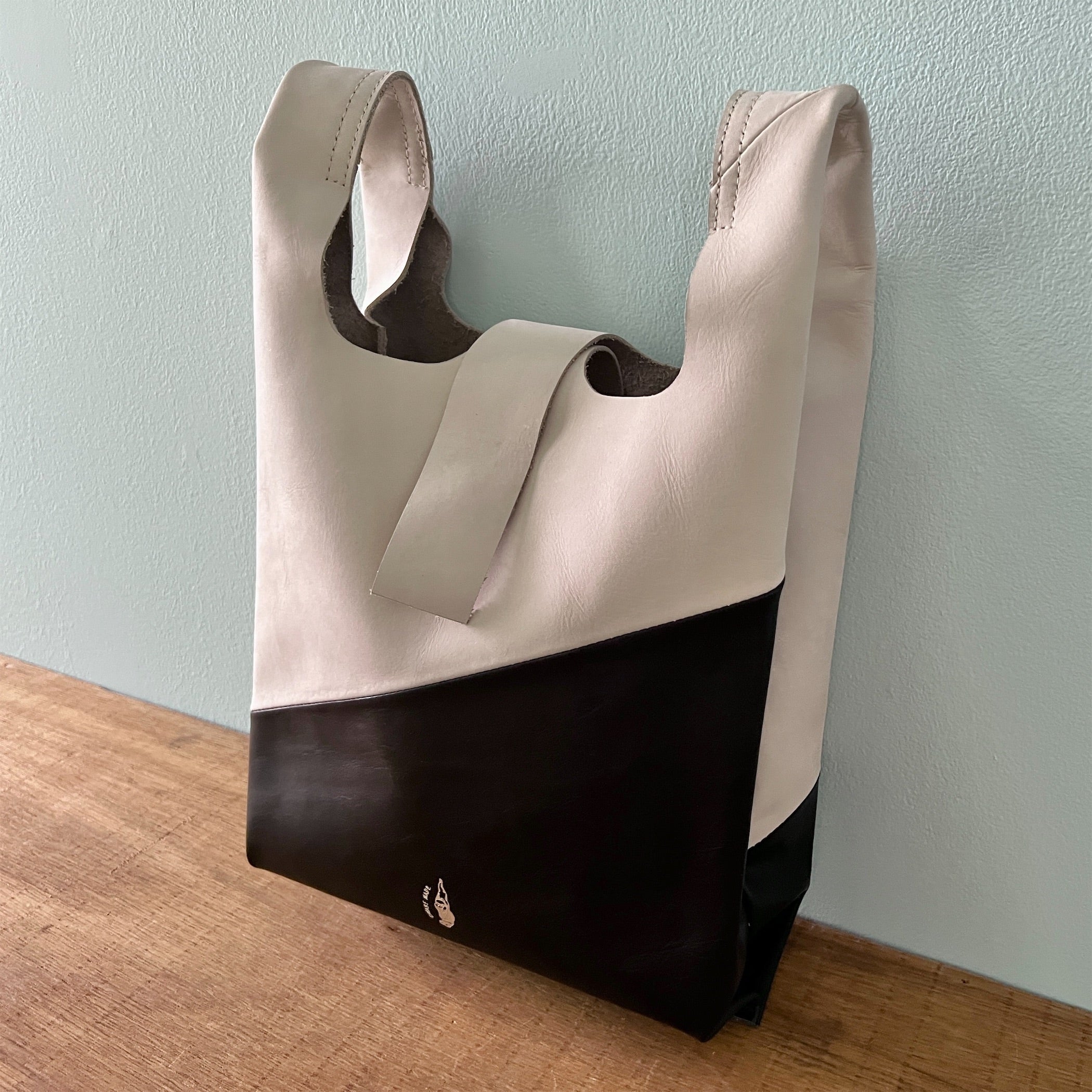 未使用デッドストック No 207 ヴィンテージ カールトン型 鯖江製 DWARFMADE】Sustainable Bag M 261_74 | フィールシーン / FEEL SEEN