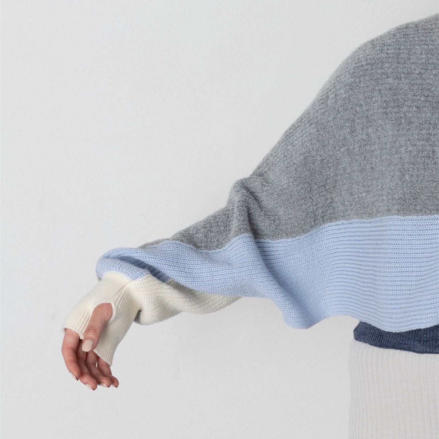 【TRICOTE】ARM SHAPED SWEATER