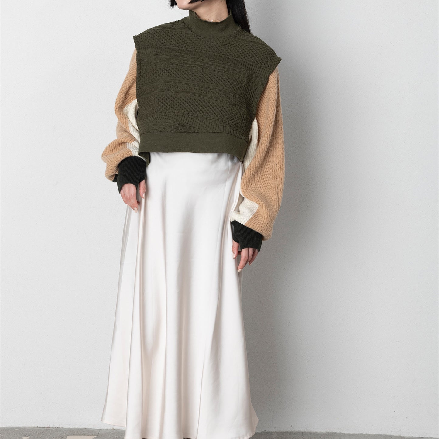 【TRICOTE】ARM SHAPED SWEATER