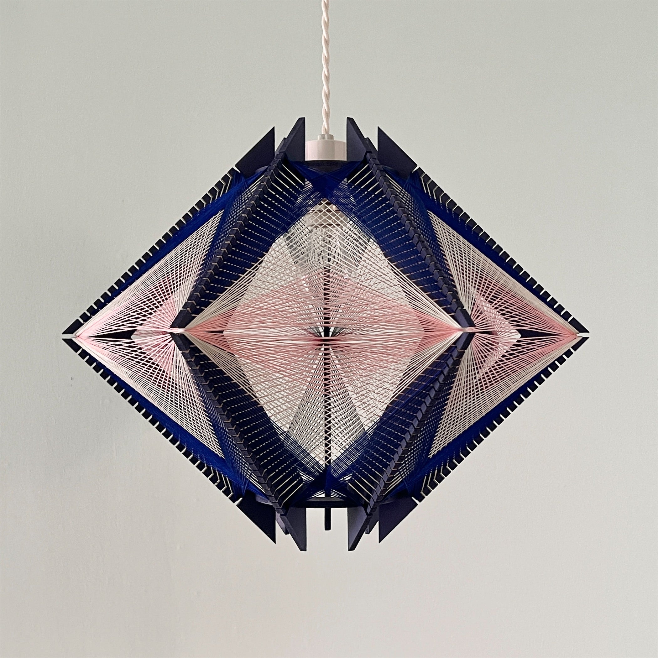 FURNITURE/LIGHTING – FEELSEEN