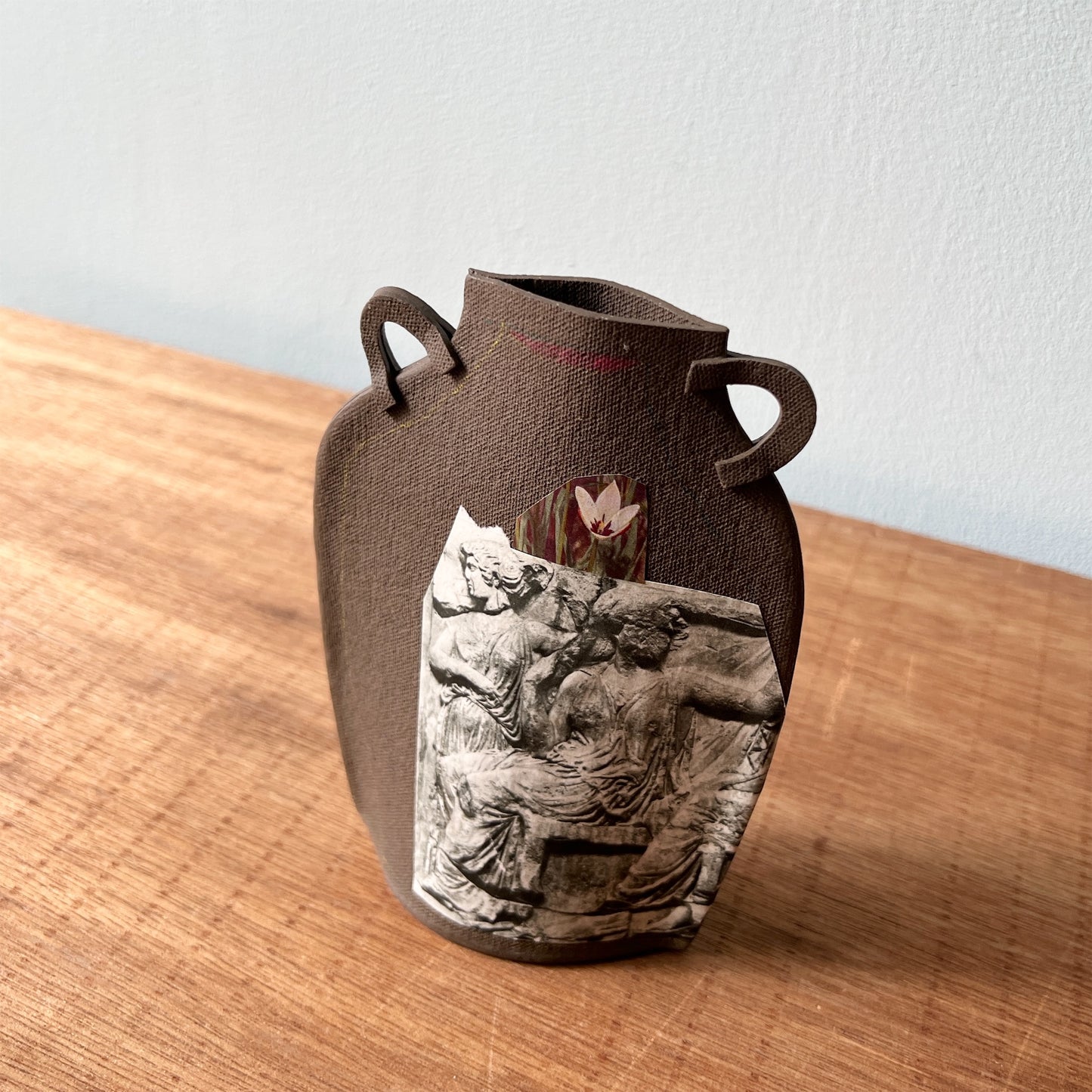 【Alison Owen】collage vase 1