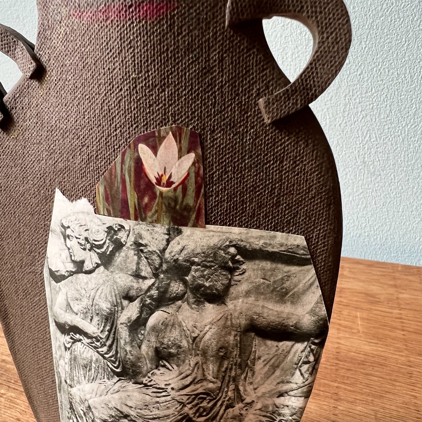 【Alison Owen】collage vase 1